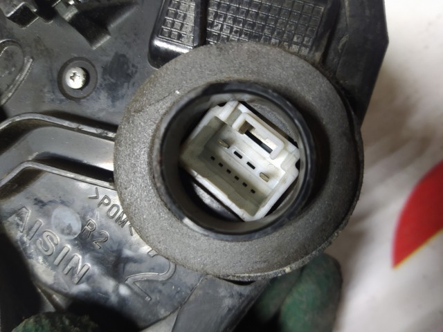 Замок двери TOYOTA Corolla 