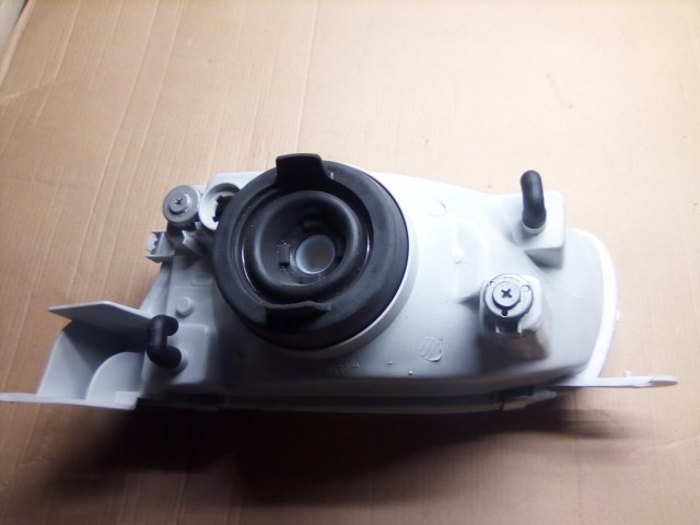 Фара TOYOTA Corolla 