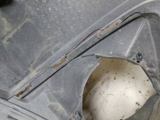 Бампер передний RENAULT Duster 