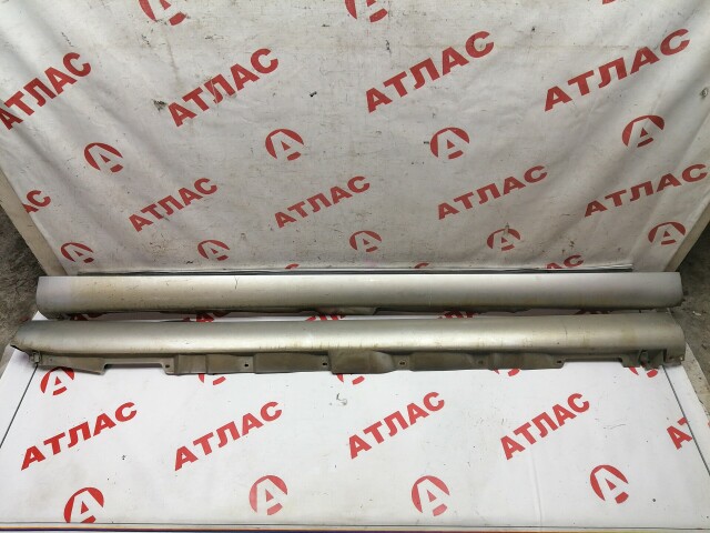 Накладка порога TOYOTA Avensis 