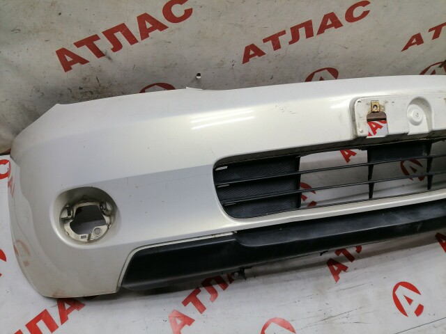 Бампер передний TOYOTA Ist 