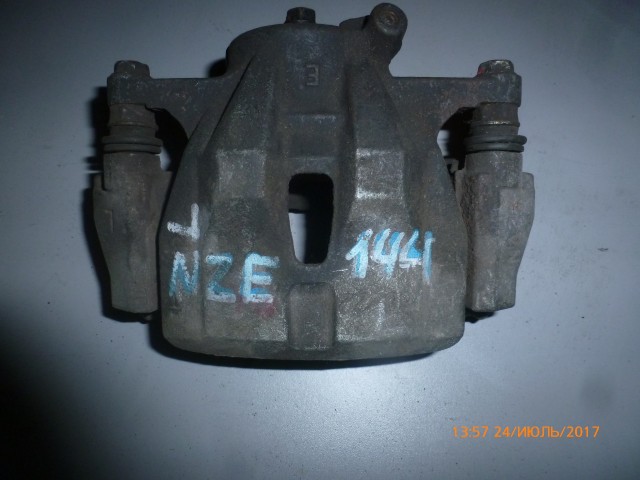 Суппорт TOYOTA Corolla Axio 