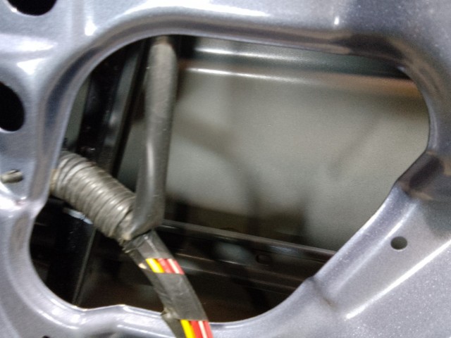 Дверь NISSAN Sunny 