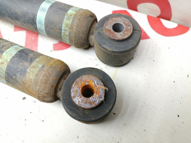 Амортизатор TOYOTA Ractis 