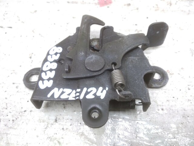 Замок капота TOYOTA Corolla Fielder 