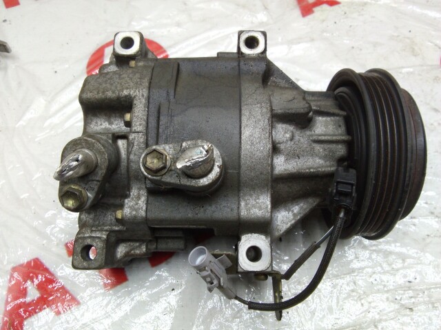 Компрессор кондиционера TOYOTA Vitz 1SZ-FE
