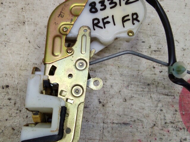 Замок двери HONDA Stepwgn 