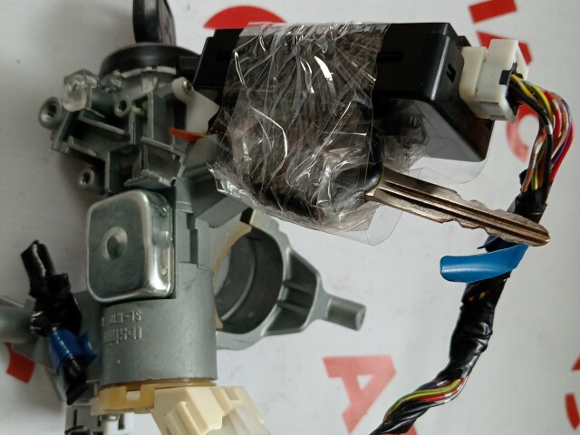 Замок зажигания MITSUBISHI Outlander 