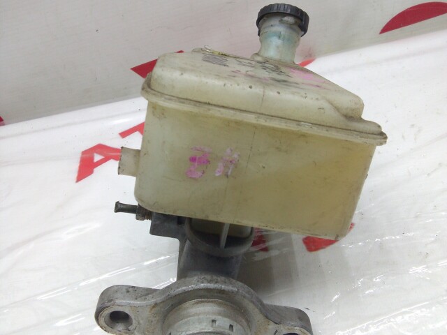 Главный тормозной цилиндр NISSAN Cube 