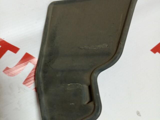 Брызговик TOYOTA Avensis 