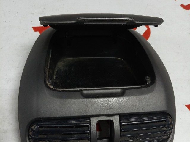 Бардачок NISSAN Sunny 