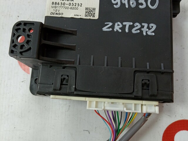 Блок управления климатом TOYOTA Avensis 