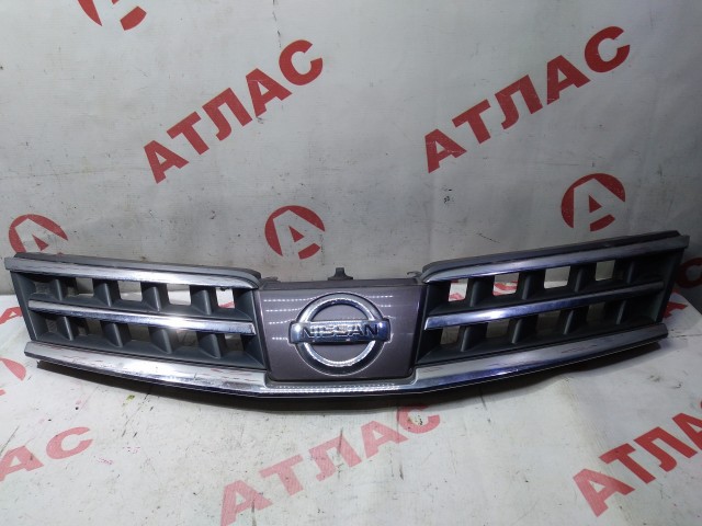 Решетка радиатора NISSAN Tiida 