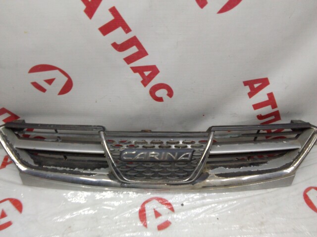 Решетка радиатора TOYOTA Carina 