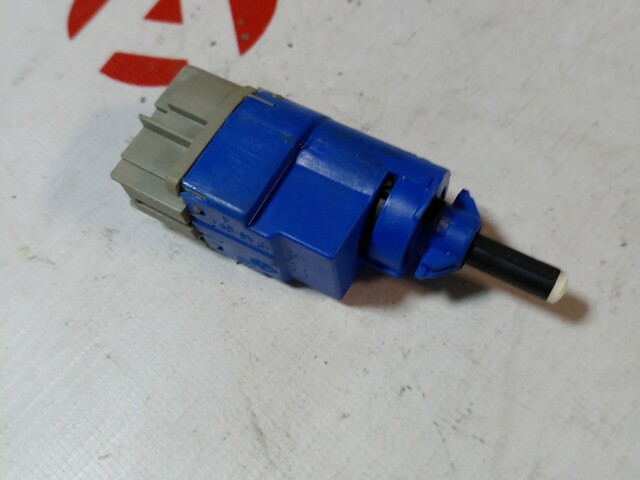 Концевик сцепления RENAULT Duster 