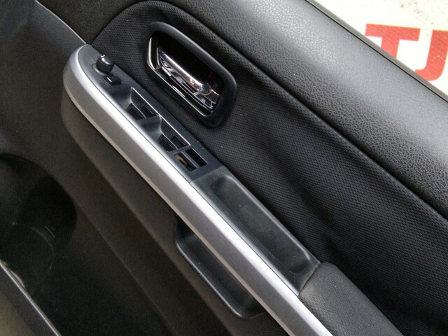 Дверь SUZUKI Escudo 