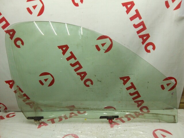 Стекло TOYOTA FunCargo 