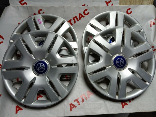 Колпак на колесо TOYOTA - 