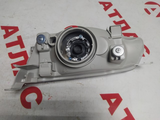 Фара TOYOTA Sprinter 