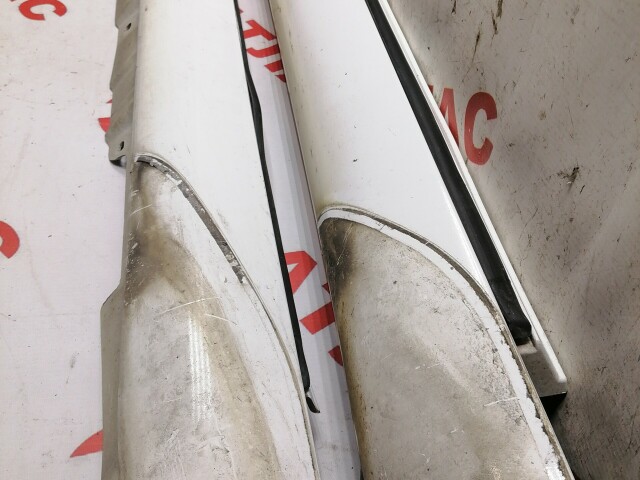 Накладка порога TOYOTA Avensis 