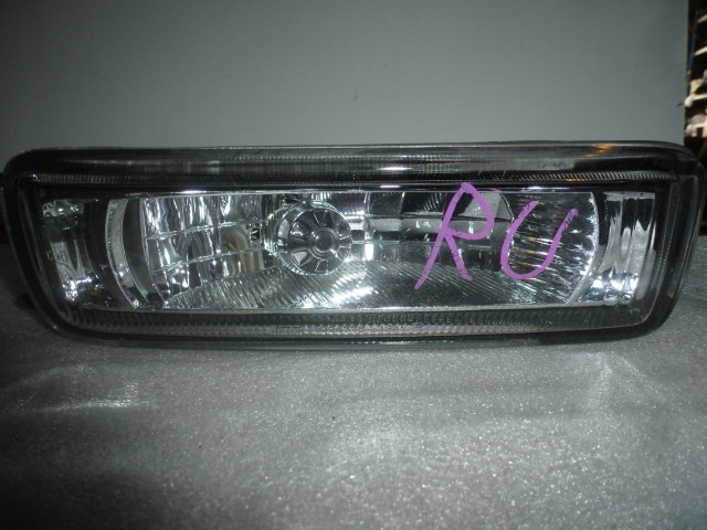 Туманка NISSAN Elgrand 