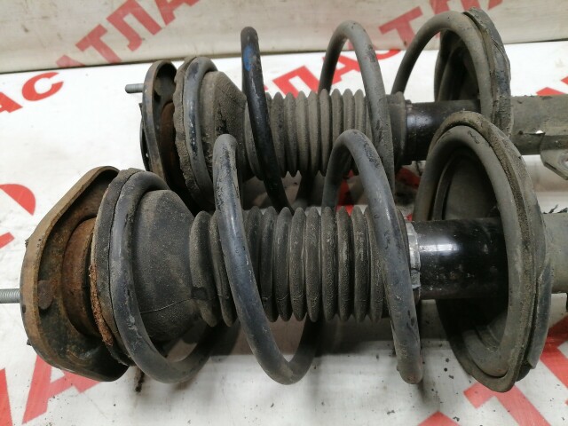 Стойка TOYOTA Avensis 