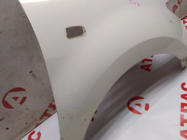 Крыло TOYOTA Ist 