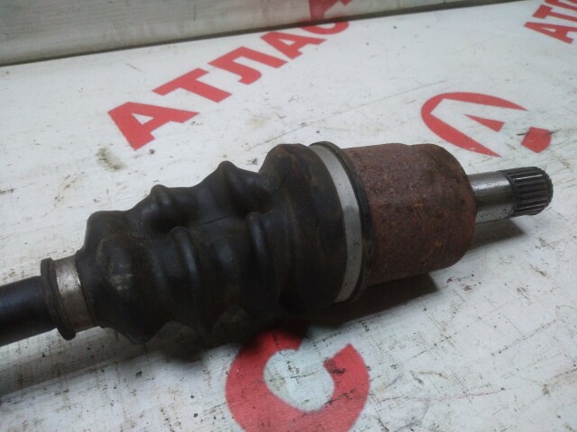 Привод короткий HONDA Fit L13A