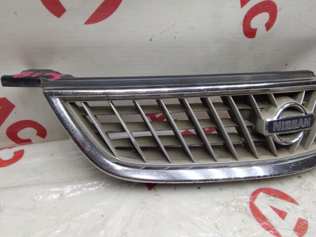 Решетка радиатора NISSAN Sunny 