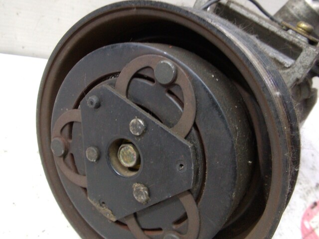 Компрессор кондиционера NISSAN Bluebird Sylphy QG18-DE