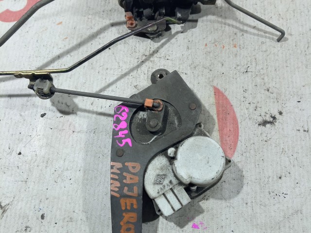 Замок двери MITSUBISHI Pajero Mini 