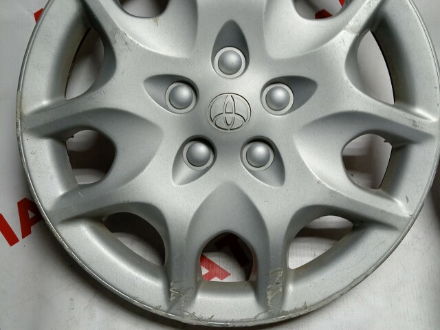 Колпак на колесо TOYOTA - 