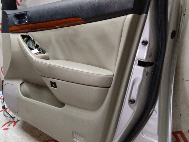 Дверь TOYOTA Avensis 