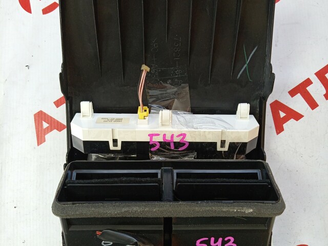 Решетка вентиляции салона SUZUKI Escudo 