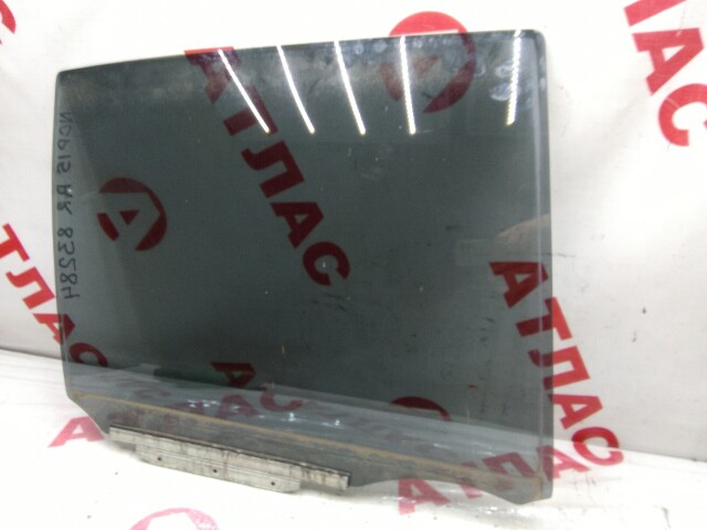 Стекло TOYOTA Vitz 