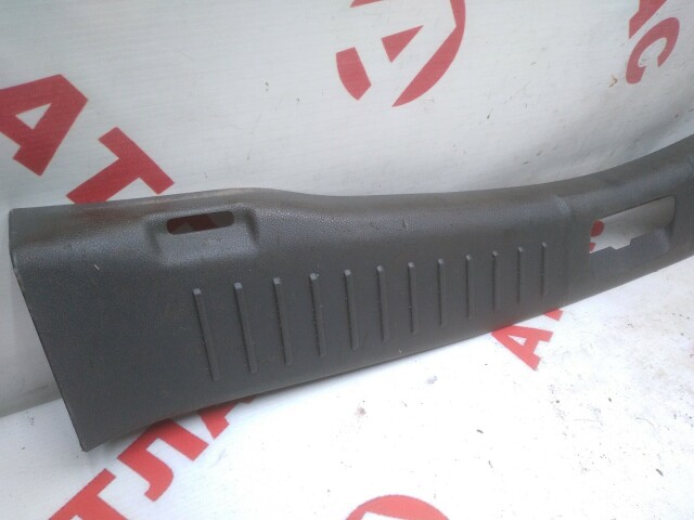 Накладка замка багажника FORD Kuga 