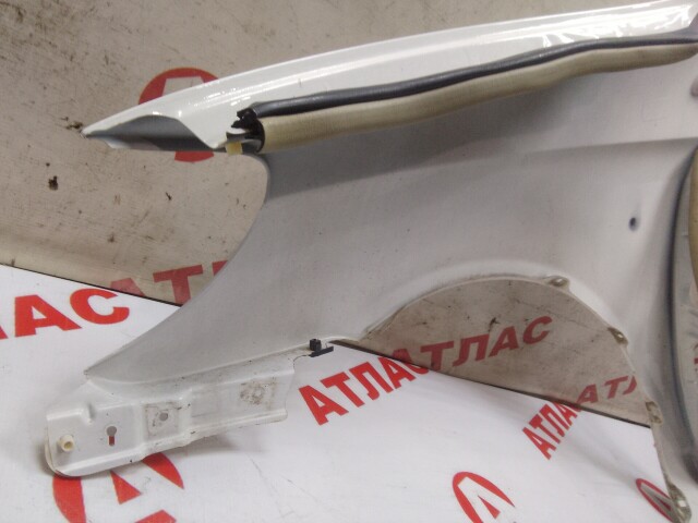 Крыло TOYOTA Platz 