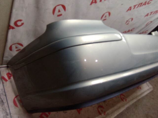 Бампер задний TOYOTA Avensis 