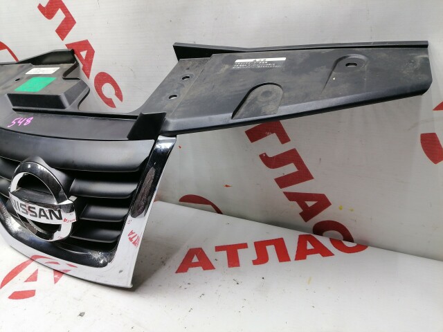 Решетка радиатора NISSAN Juke 