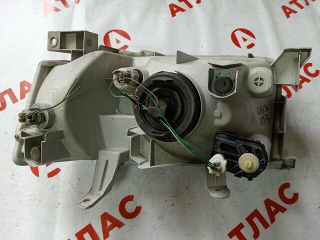 Фара TOYOTA Succeed 