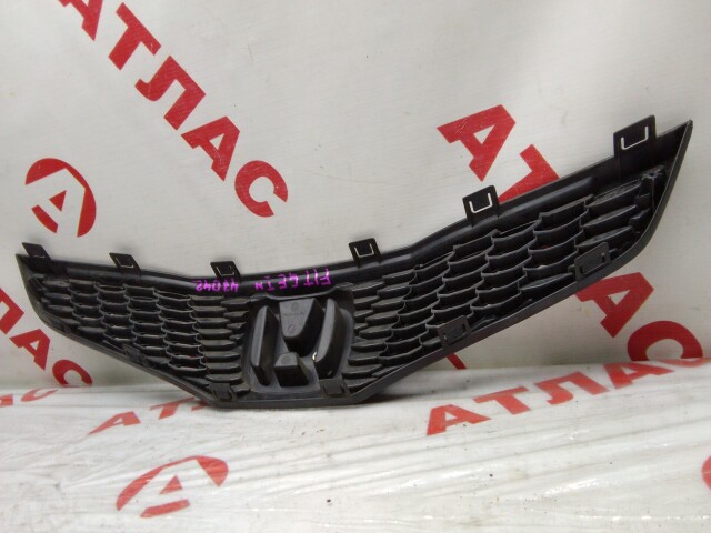 Решетка радиатора HONDA Fit 