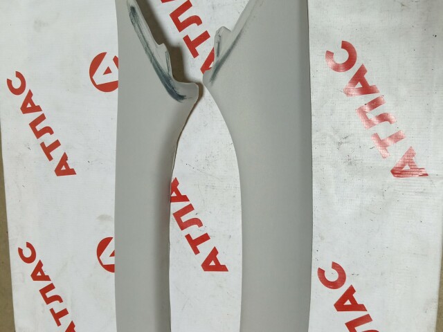 Обшивка стойки кузова TOYOTA Avensis 