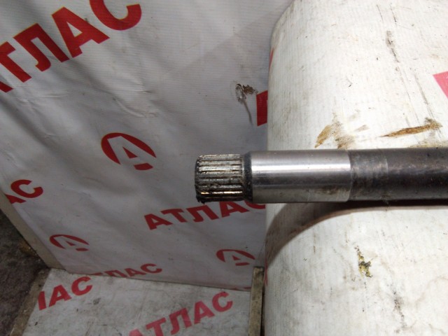 Привод длинный TOYOTA Ist 