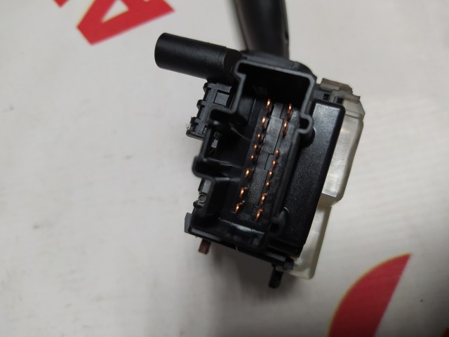 Гитара руля TOYOTA Avensis 