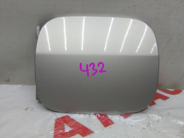 Лючок бензобака TOYOTA Corolla Fielder 