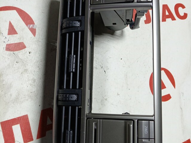 Рамка магнитолы NISSAN X-Trail 