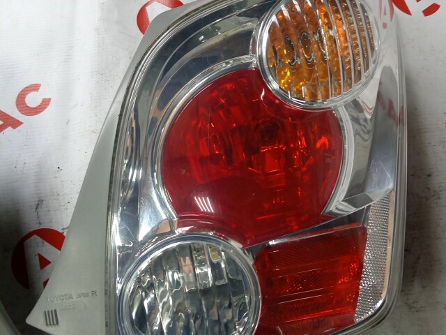 Стоп TOYOTA Ist 
