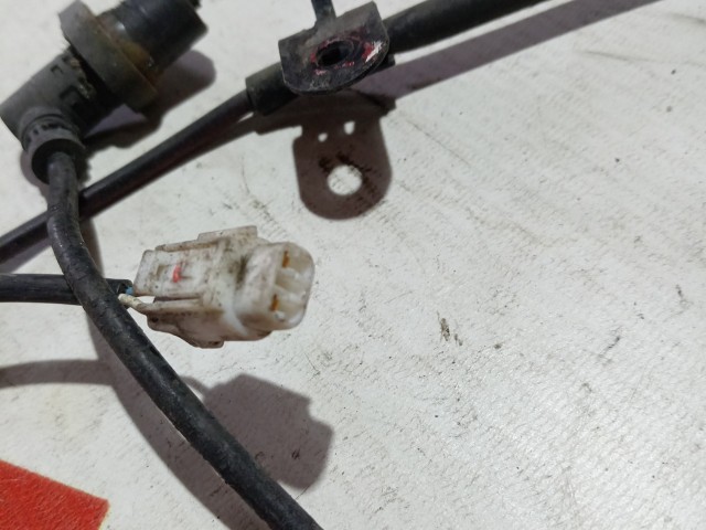 Датчик ABS TOYOTA Platz 