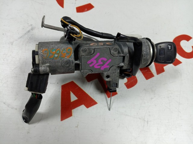 Замок зажигания TOYOTA Avensis 