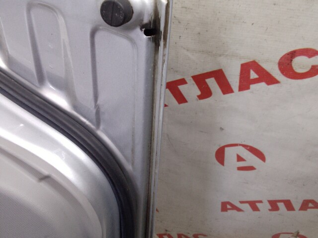 Дверь TOYOTA Ist 